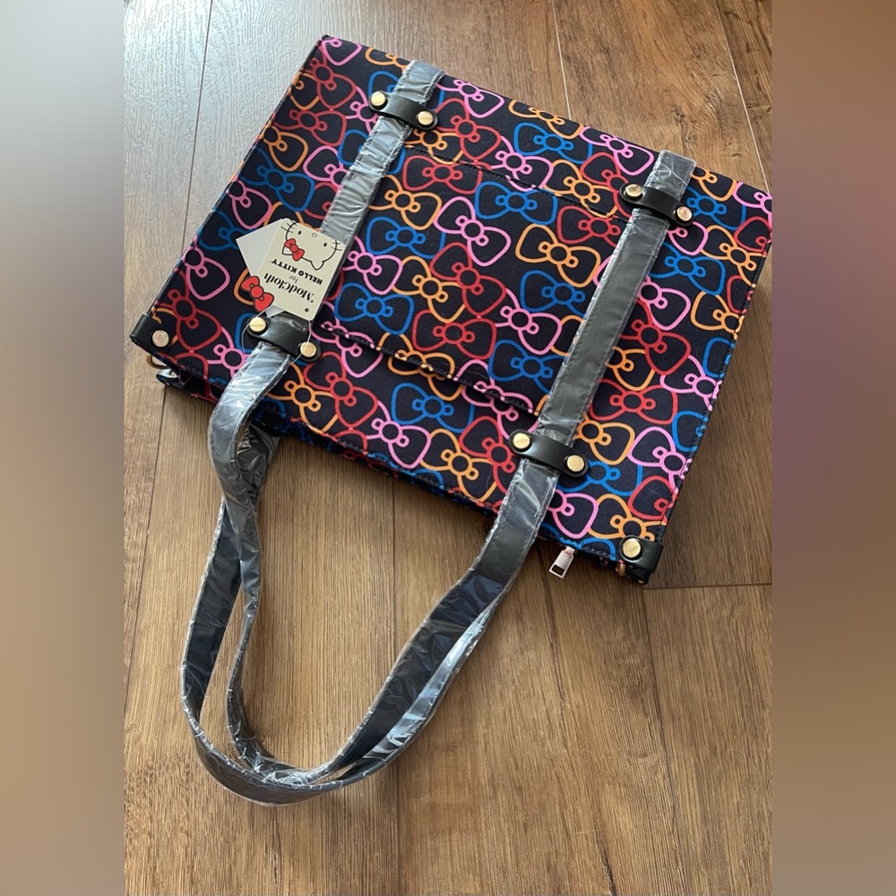 HELLO KITTY (ModCloth)-NWT Large Canvas Bow Briefcase/Shoulder Tote with Strap - Picture 3 of 15